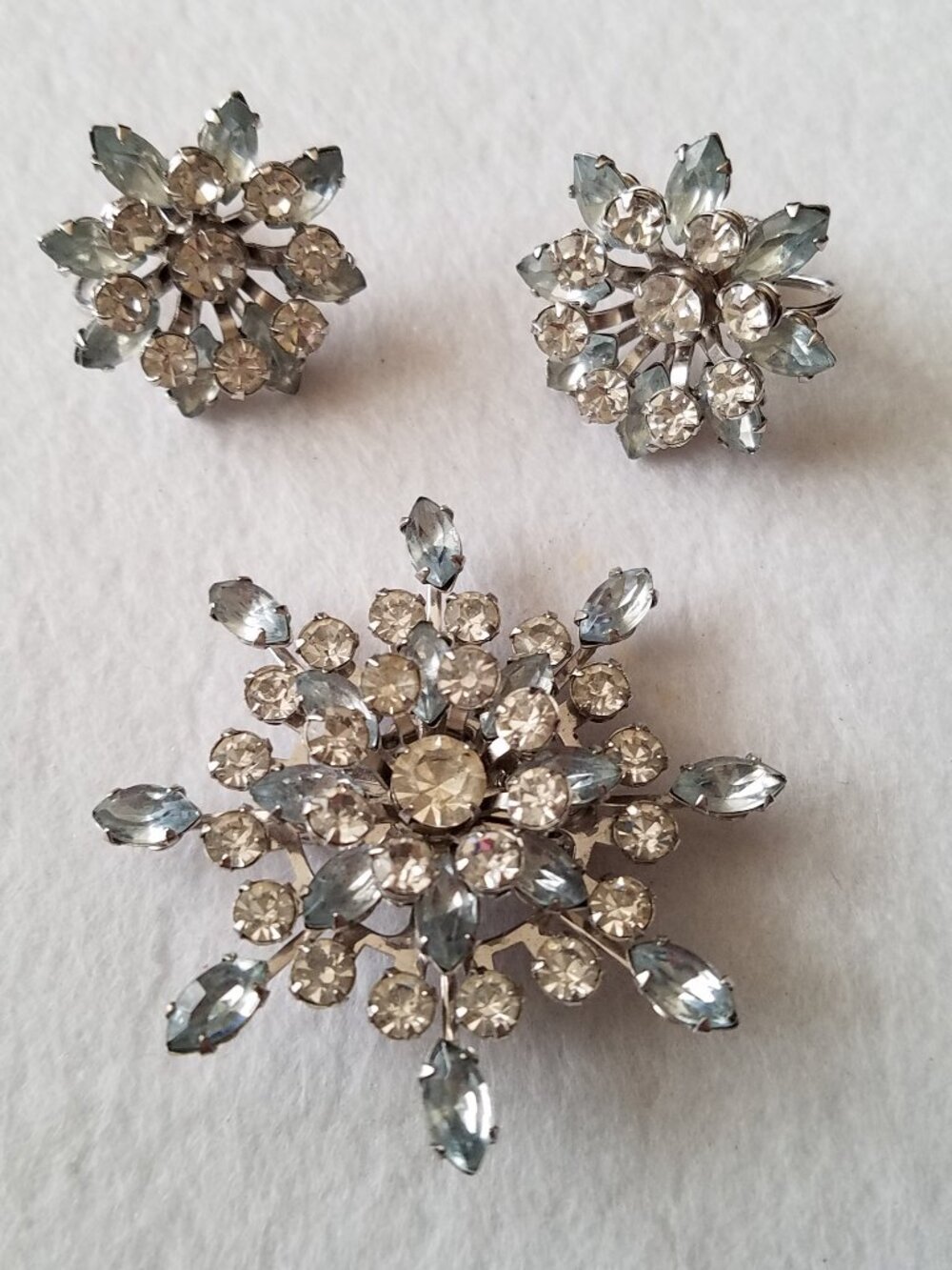 Vintage B&N Blue and Clear Rhinestone Snowflake Brooch and Earrings Set